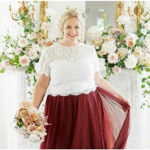 Revelry Women's Charlotte Lace Top Illusion Neckline Bridal NWT Size 32 (5XL)